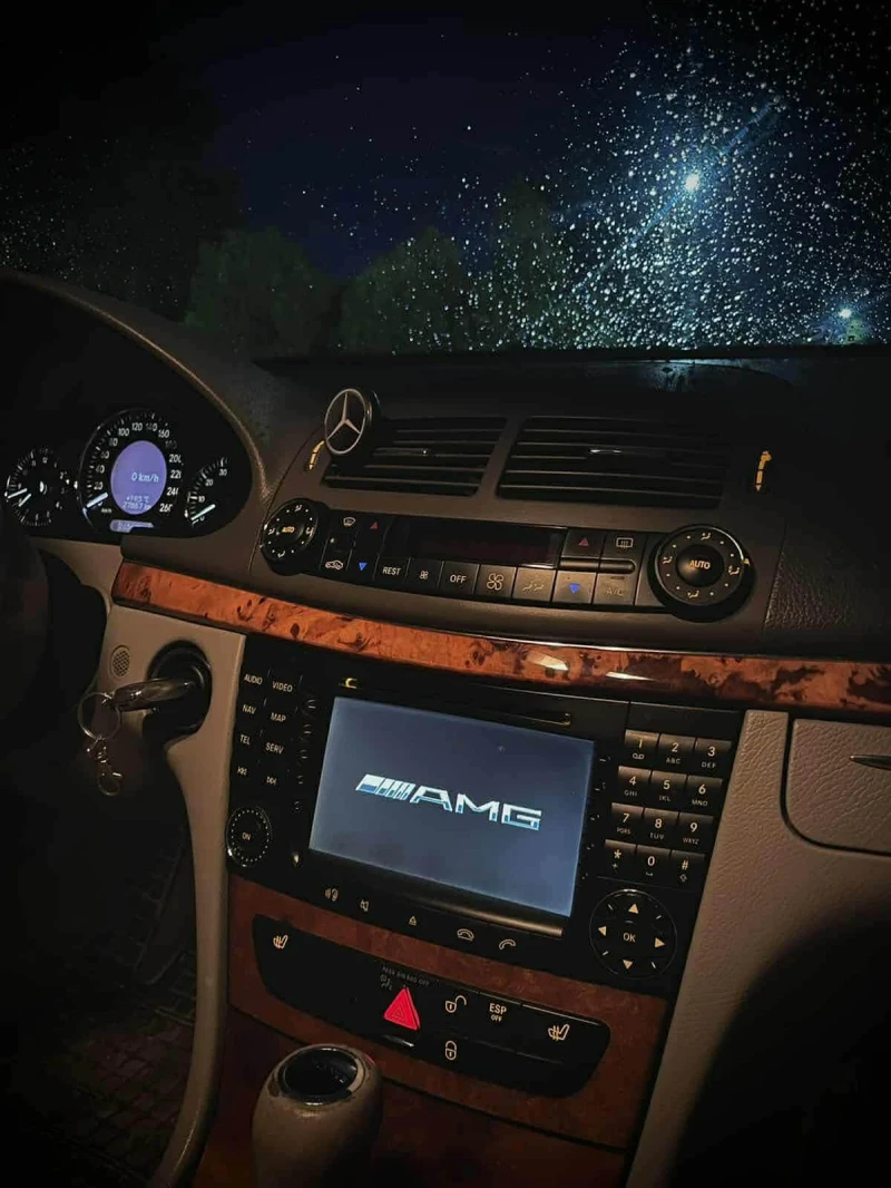 Mercedes-Benz E 350 3.5 v6, снимка 12 - Автомобили и джипове - 53181622