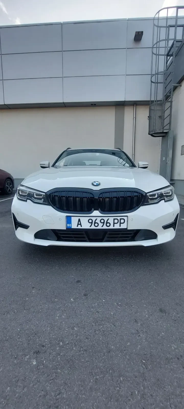 BMW 318 Mild-Hybrid - изображение 2