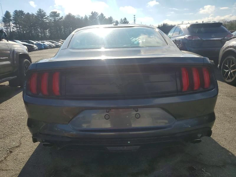 Ford Mustang 2.3L 4 Rear-wheel drive - изображение 9