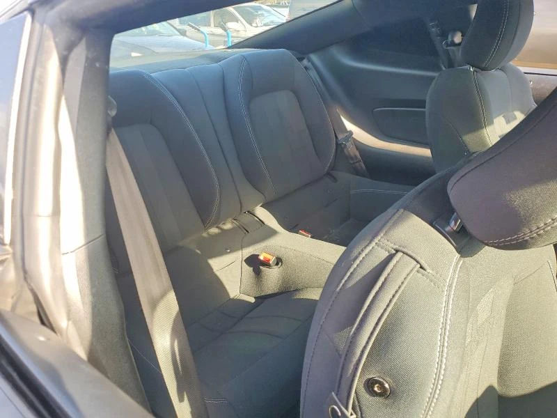 Ford Mustang 2.3L 4 Rear-wheel drive, снимка 13 - Автомобили и джипове - 53527532