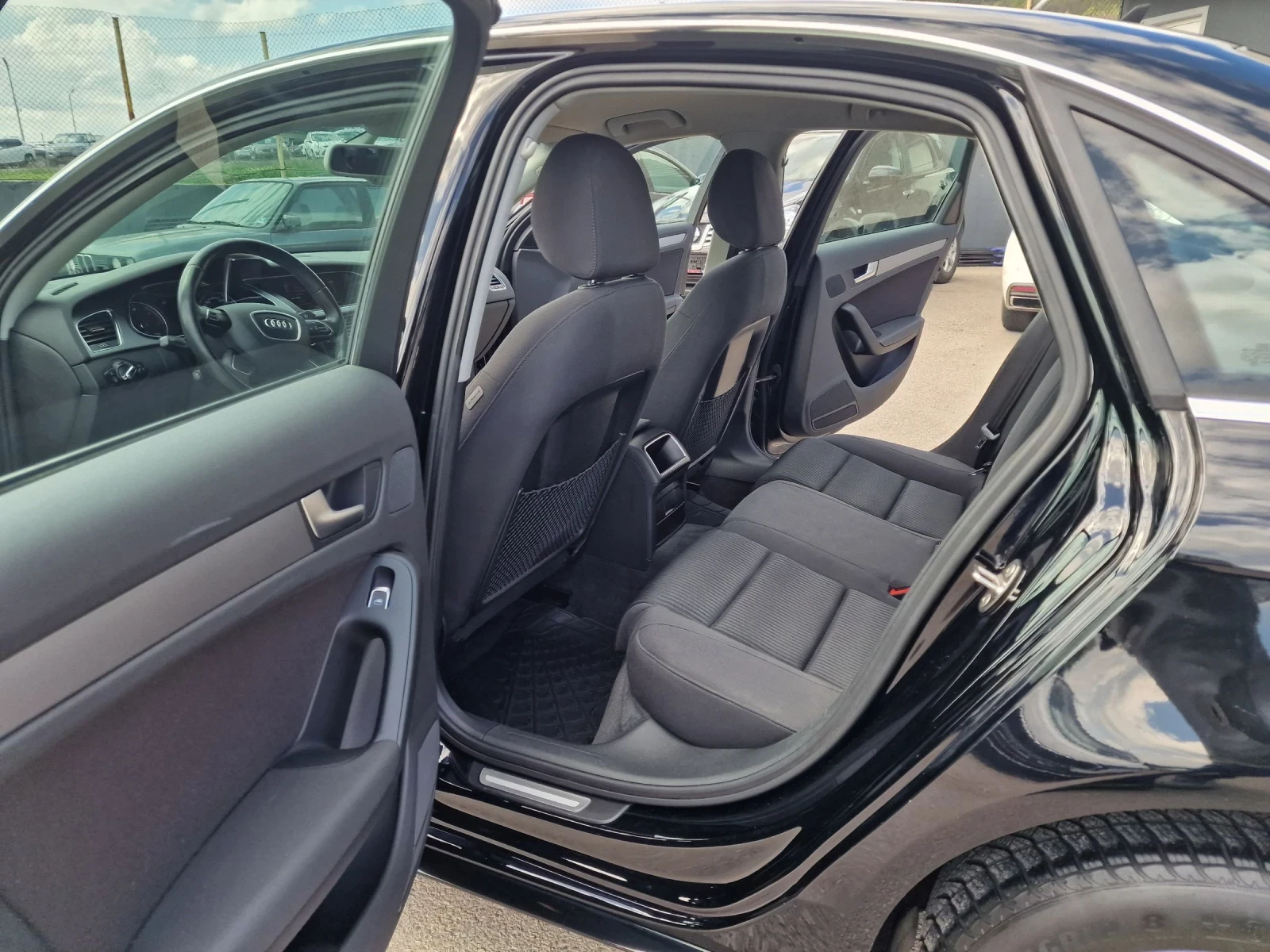 Audi A4 2.0TDI NAVI SEDAN  | Mobile.bg — изображение 14