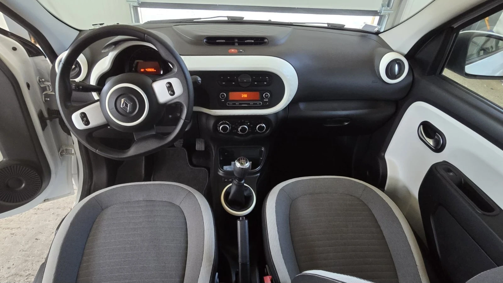 Renault Twingo | Mobile.bg � ����������� 12