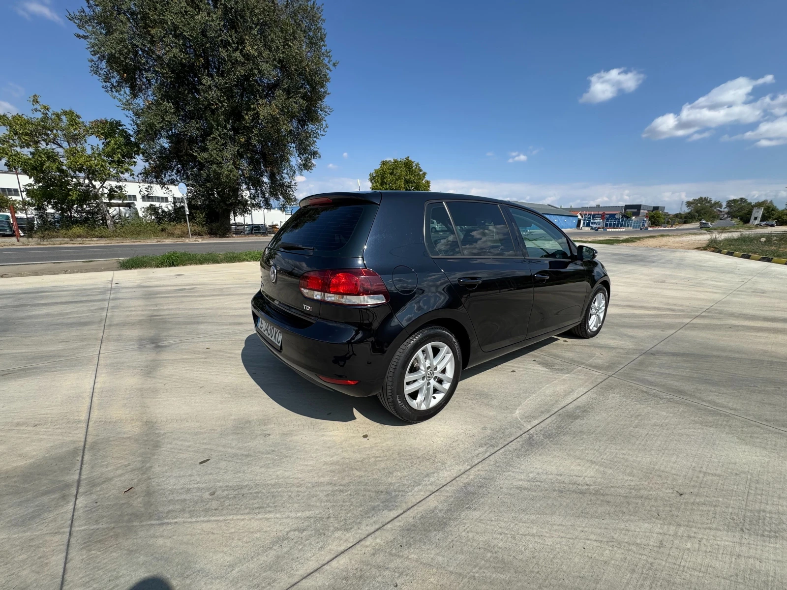 VW Golf VW Golf 6   1.6 TDI (105 к.с.) Highline. - изображение 4