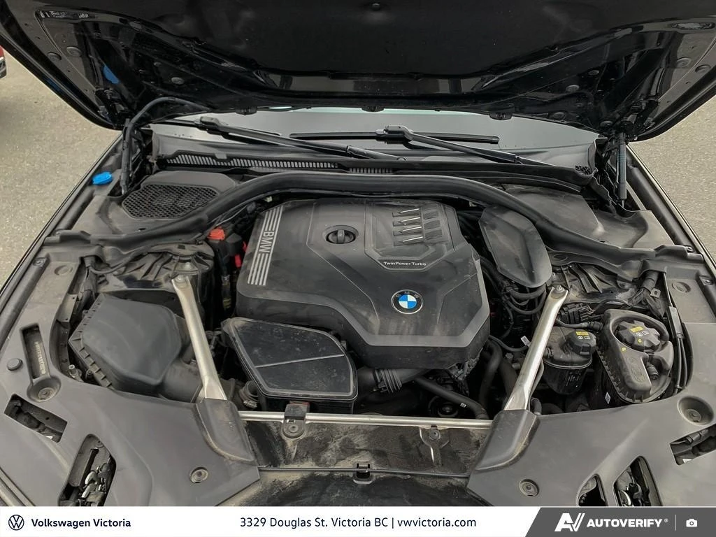 BMW 530 * xDrive Sedan * CARFAX * БЕЗ ПЪРВОНАЧАЛНА ВНОСКА - изображение 10