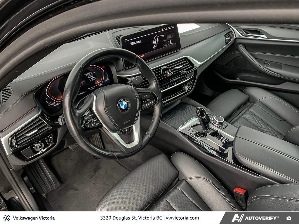 BMW 530 * xDrive Sedan * CARFAX *    | Mobile.bg   13