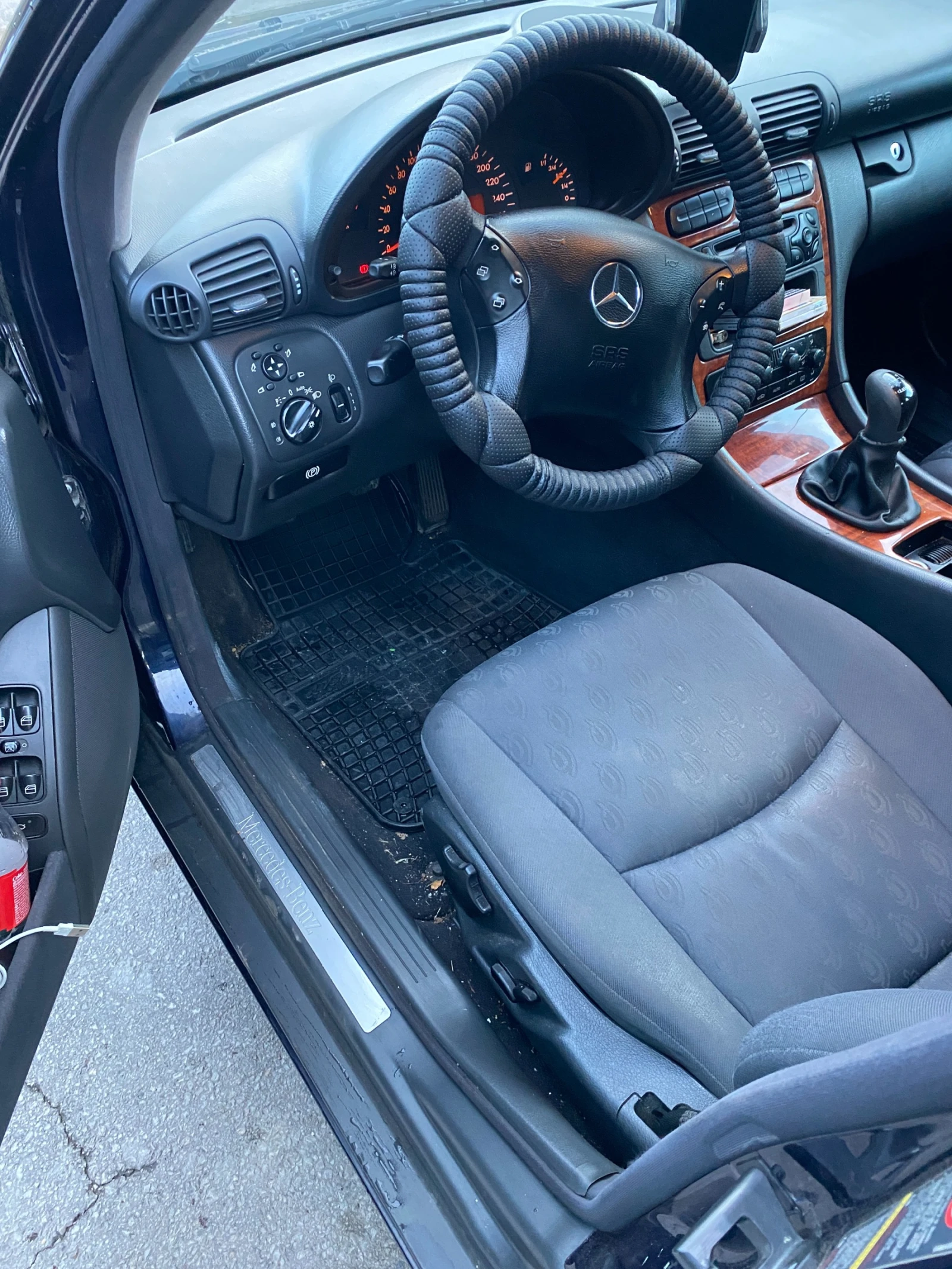 Mercedes-Benz C 220  - изображение 4