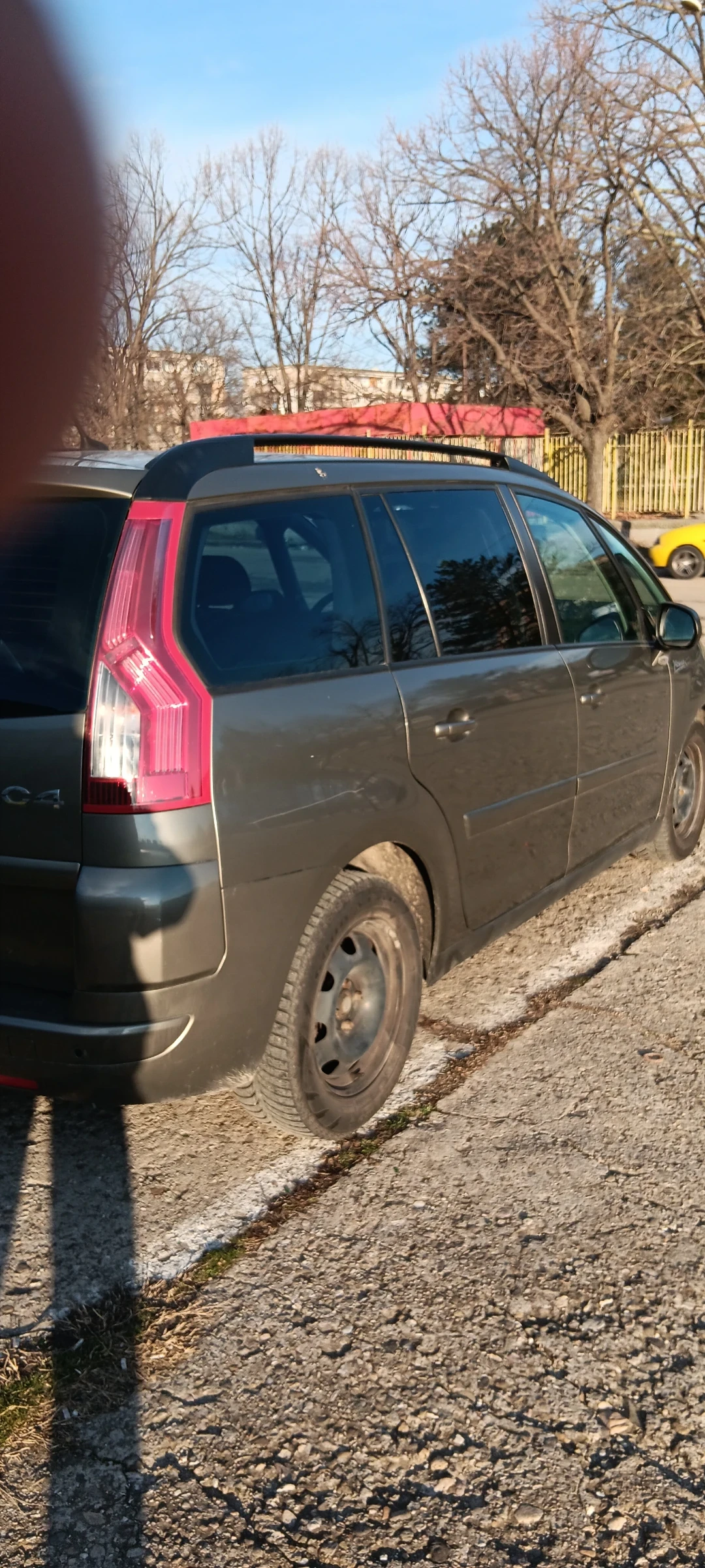 Citroen Grand C4 Picasso 1.6 HDI - изображение 4