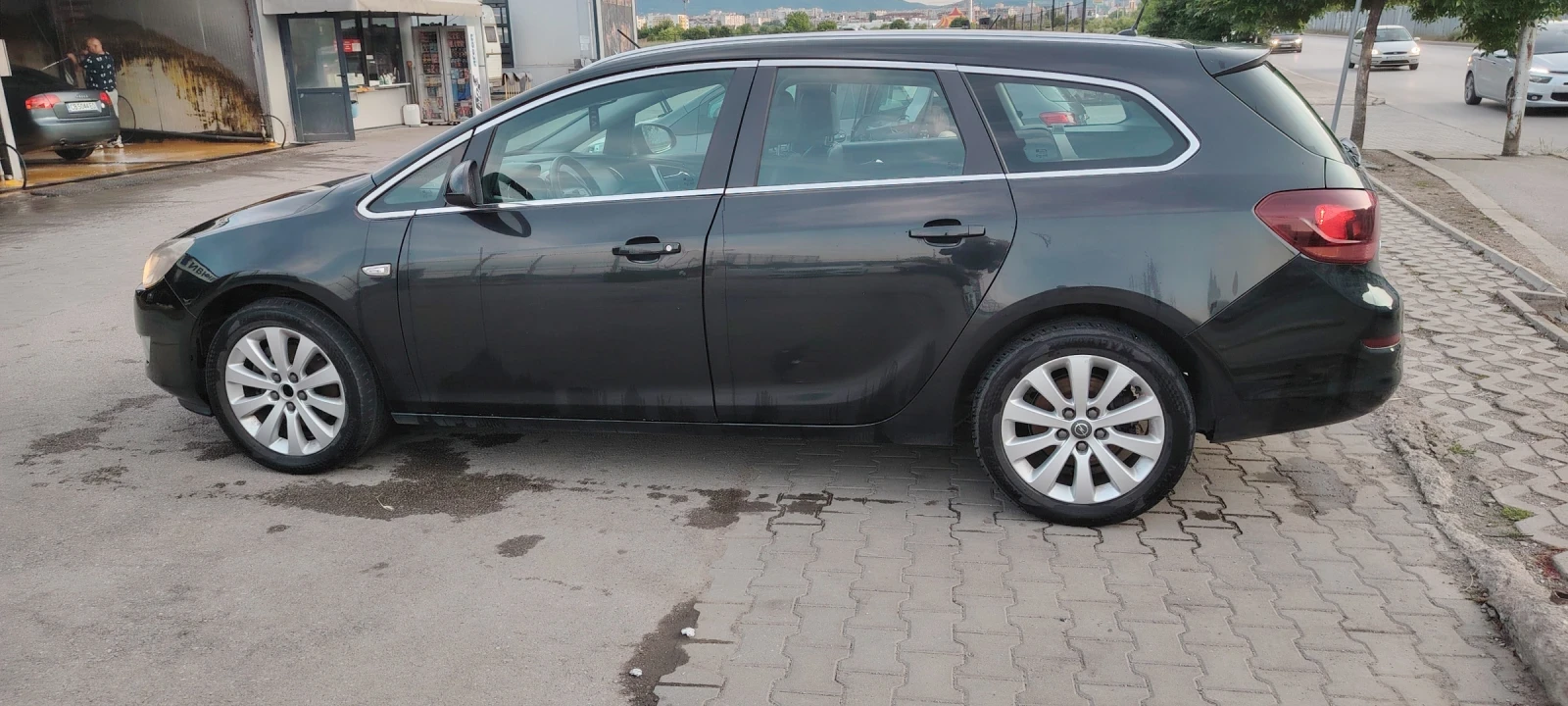 Opel Astra 1.7 cdti 2012 - изображение 4