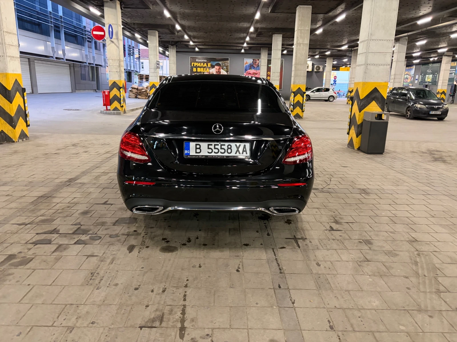 Mercedes-Benz E 220, снимка 4 - Автомобили и джипове - 55412266
