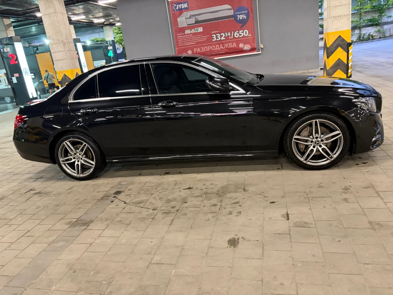 Mercedes-Benz E 220, снимка 3 - Автомобили и джипове - 55412266