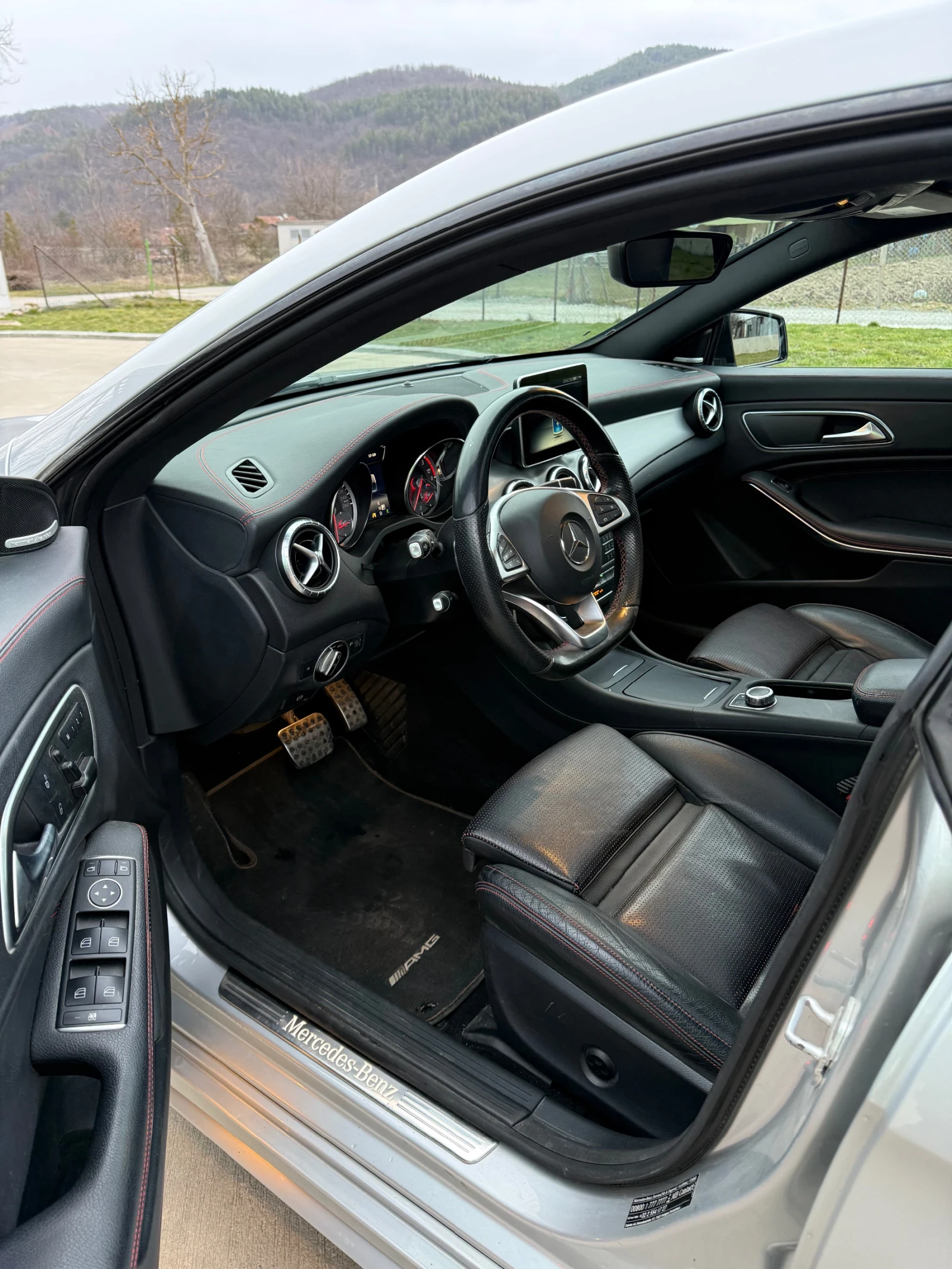 Mercedes-Benz CLA 220, снимка 8 - Автомобили и джипове - 53890506