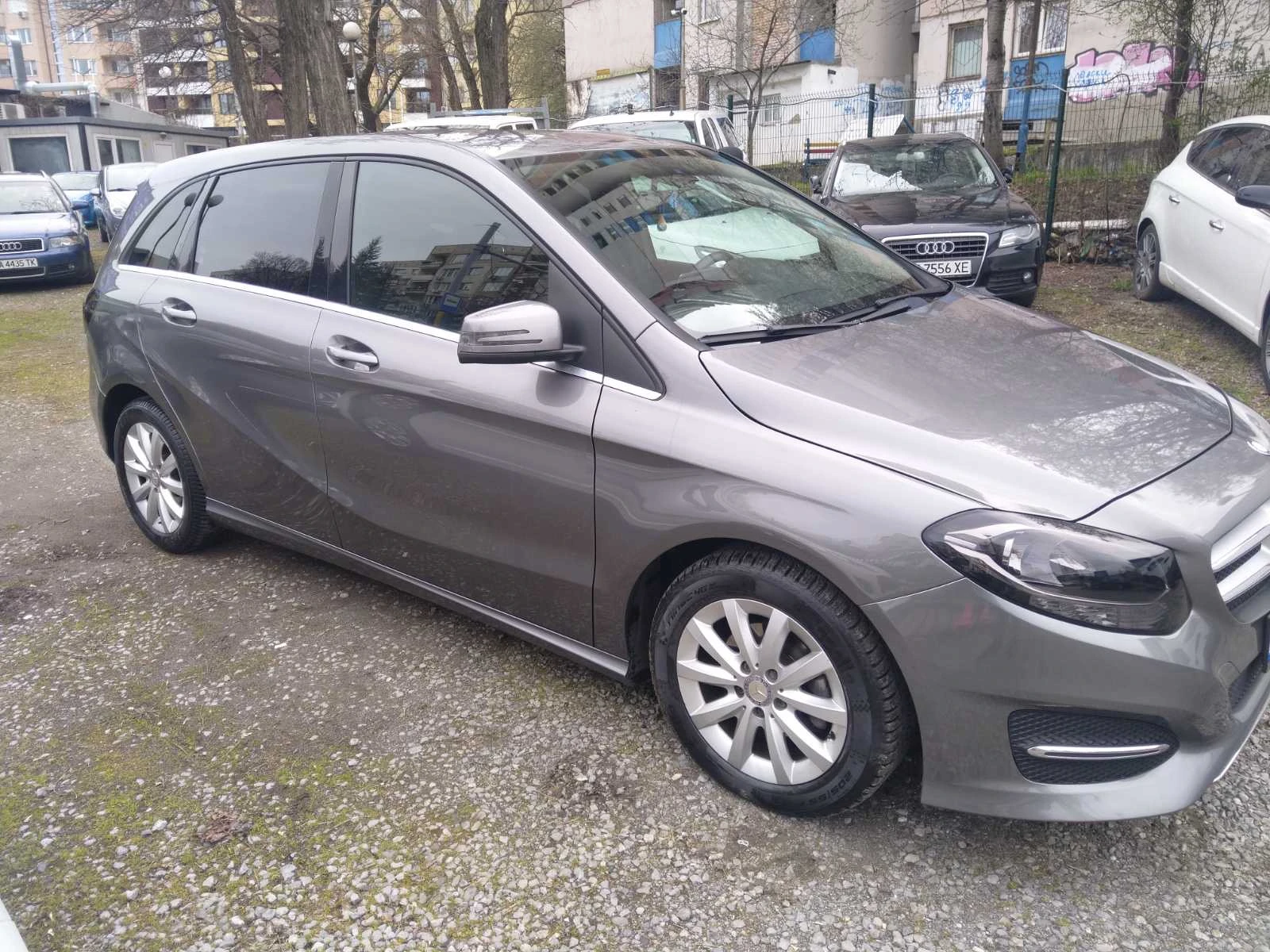 Mercedes-Benz B 180 1, 5cdi, снимка 4 - Автомобили и джипове - 54104881
