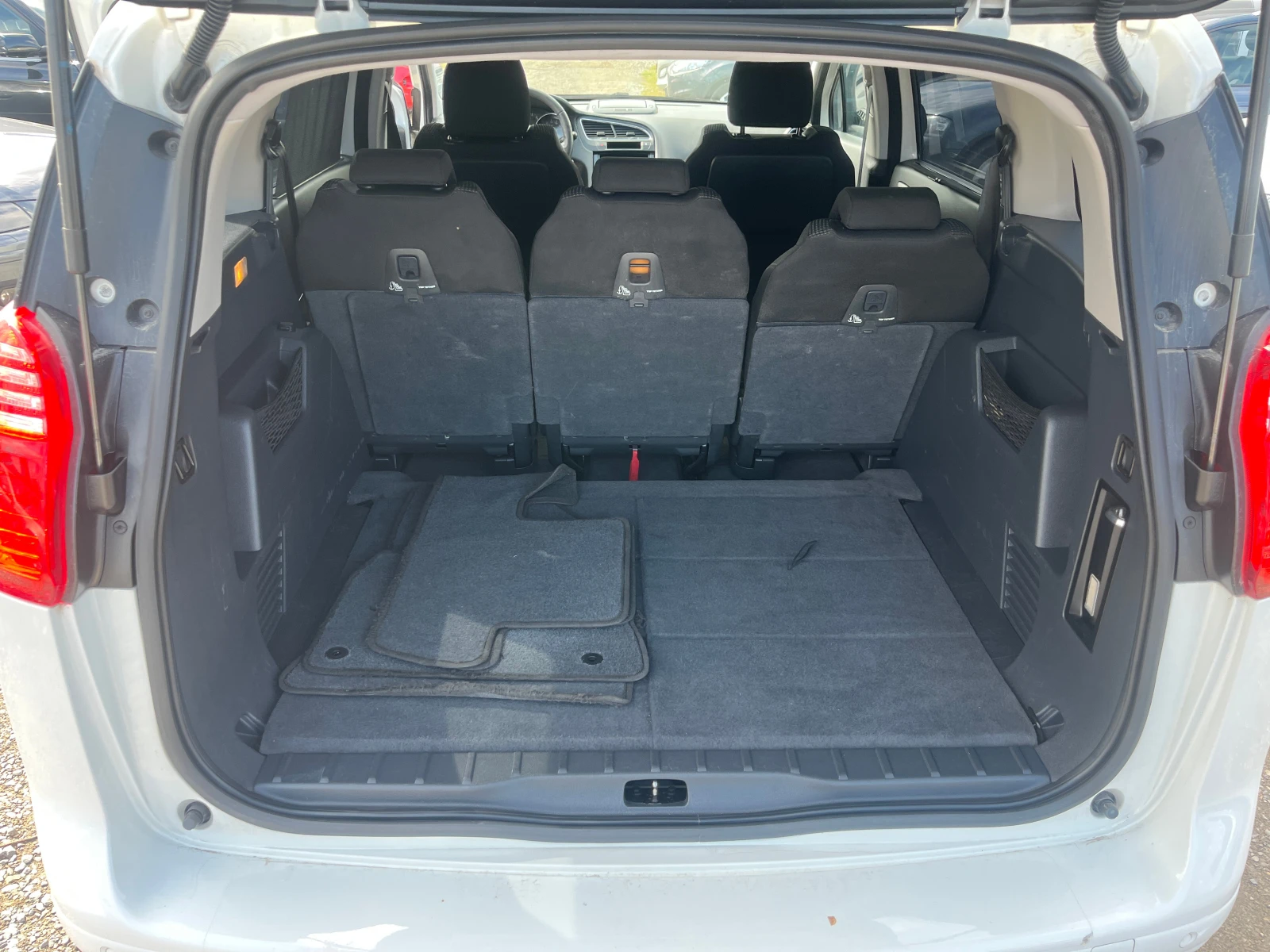 Peugeot 5008 2.0HDI 150�.� | Mobile.bg � ����������� 13