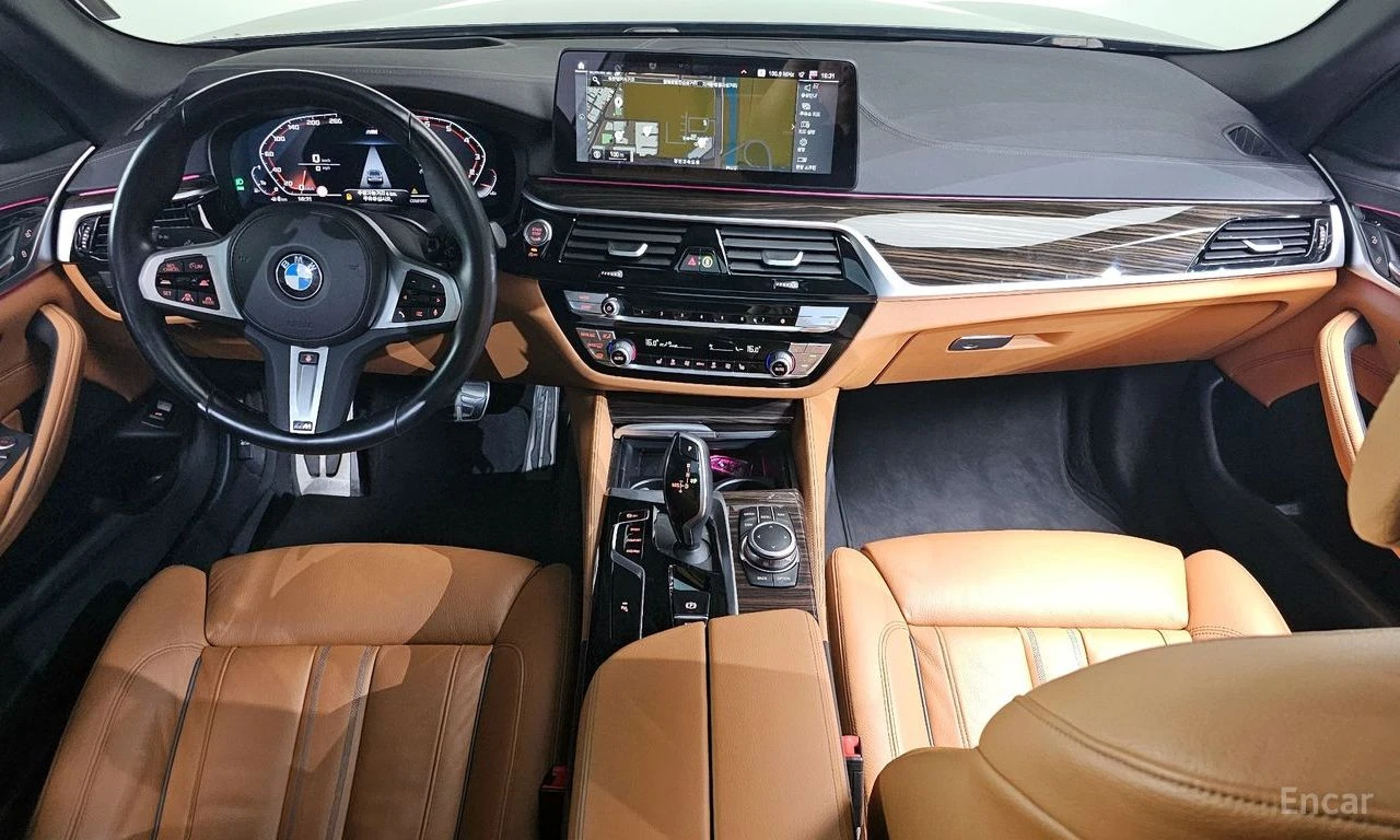 BMW 520 MPACK* HARMAN* HEADUP* СЛ.ЛЕНТИ* М.ТОЧКА* AMBIENT, снимка 7 - Автомобили и джипове - 54450695