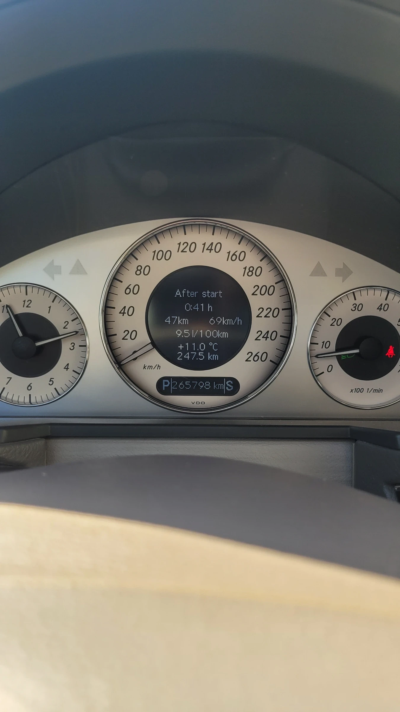 Mercedes-Benz E 280 Газ бензин, снимка 6 - Автомобили и джипове - 54707738