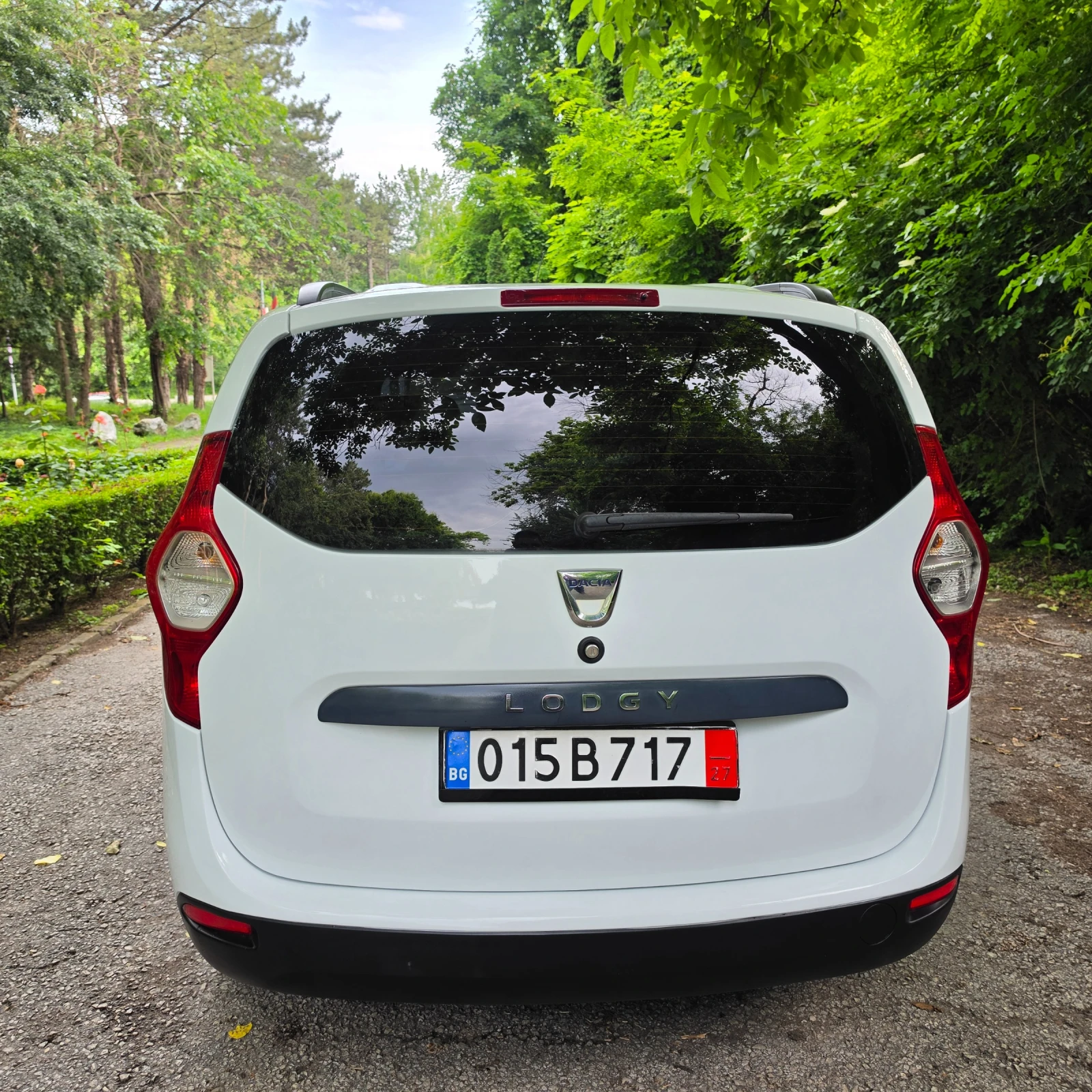 Dacia Lodgy 1.5DCI, снимка 12 - Автомобили и джипове - 54744490