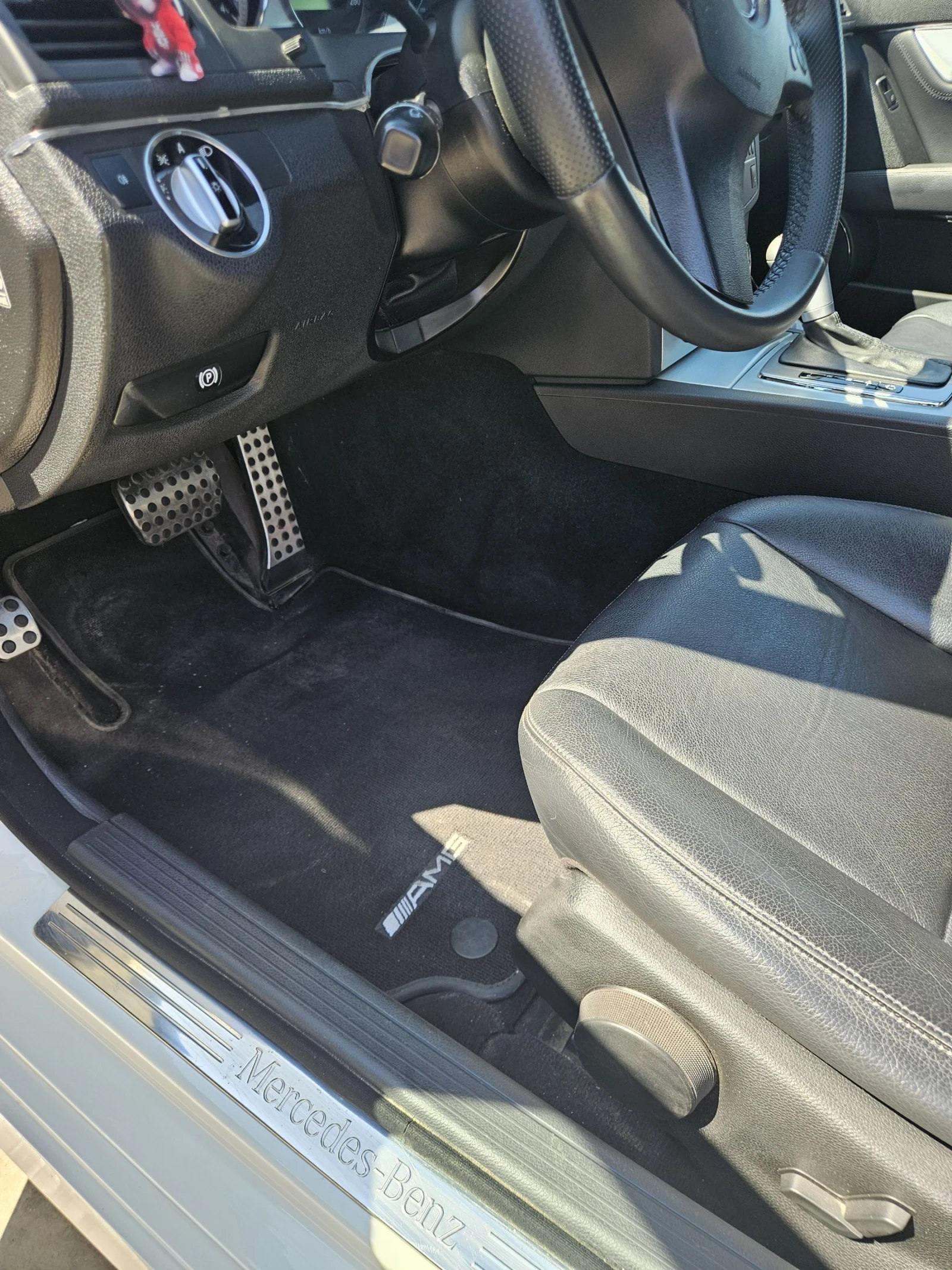 Mercedes-Benz C 220 AMG optic Avangard, снимка 15 - Автомобили и джипове - 55161825