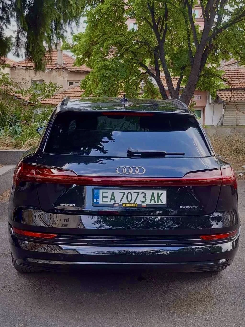 Audi E-Tron Audi e-tron 55 quattro / Matrix LED / 360  Камери , снимка 14 - Автомобили и джипове - 55254372