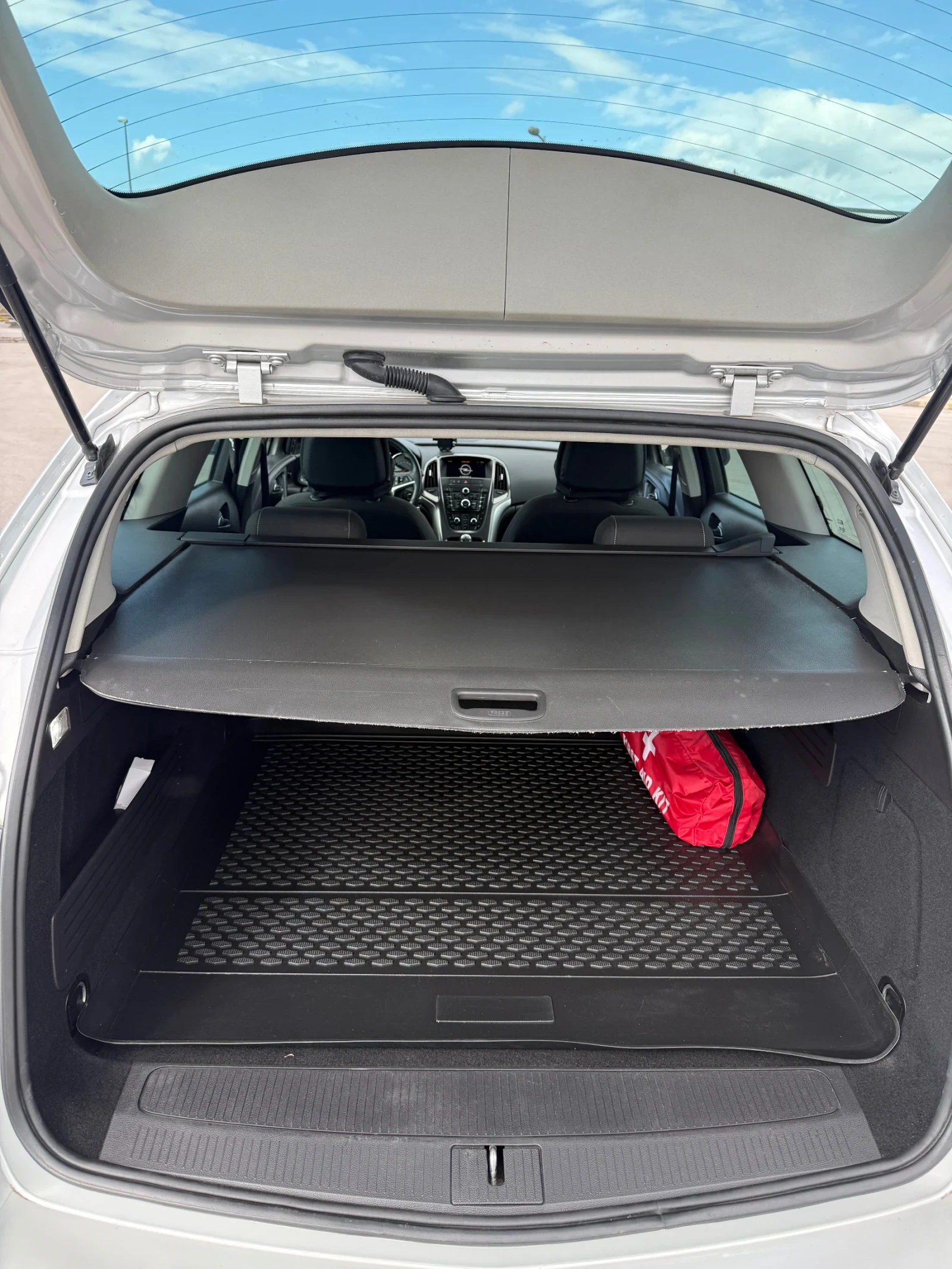 Opel Astra J, снимка 7 - Автомобили и джипове - 55291939