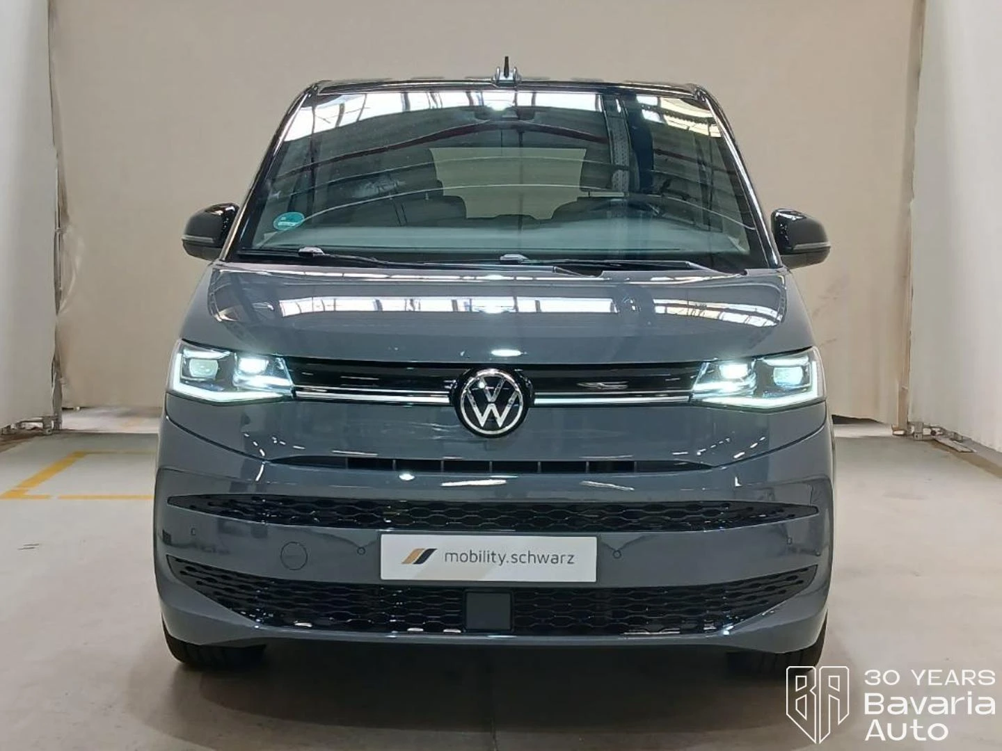 VW Multivan Edition long DSG Easy Open Basic, снимка 5 - Автомобили и джипове - 55472885