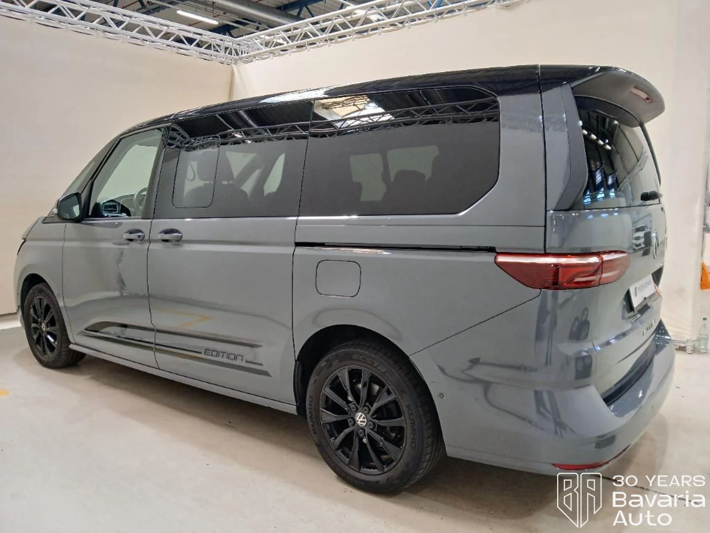 VW Multivan Edition long DSG Easy Open Basic, снимка 2 - Автомобили и джипове - 55472885