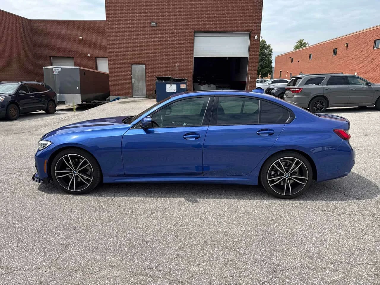 BMW 330 * xDrive * CARFAX * ОПЦИЯ ЗА ФИНАНСИРАНЕ, снимка 2 - Автомобили и джипове - 55684255