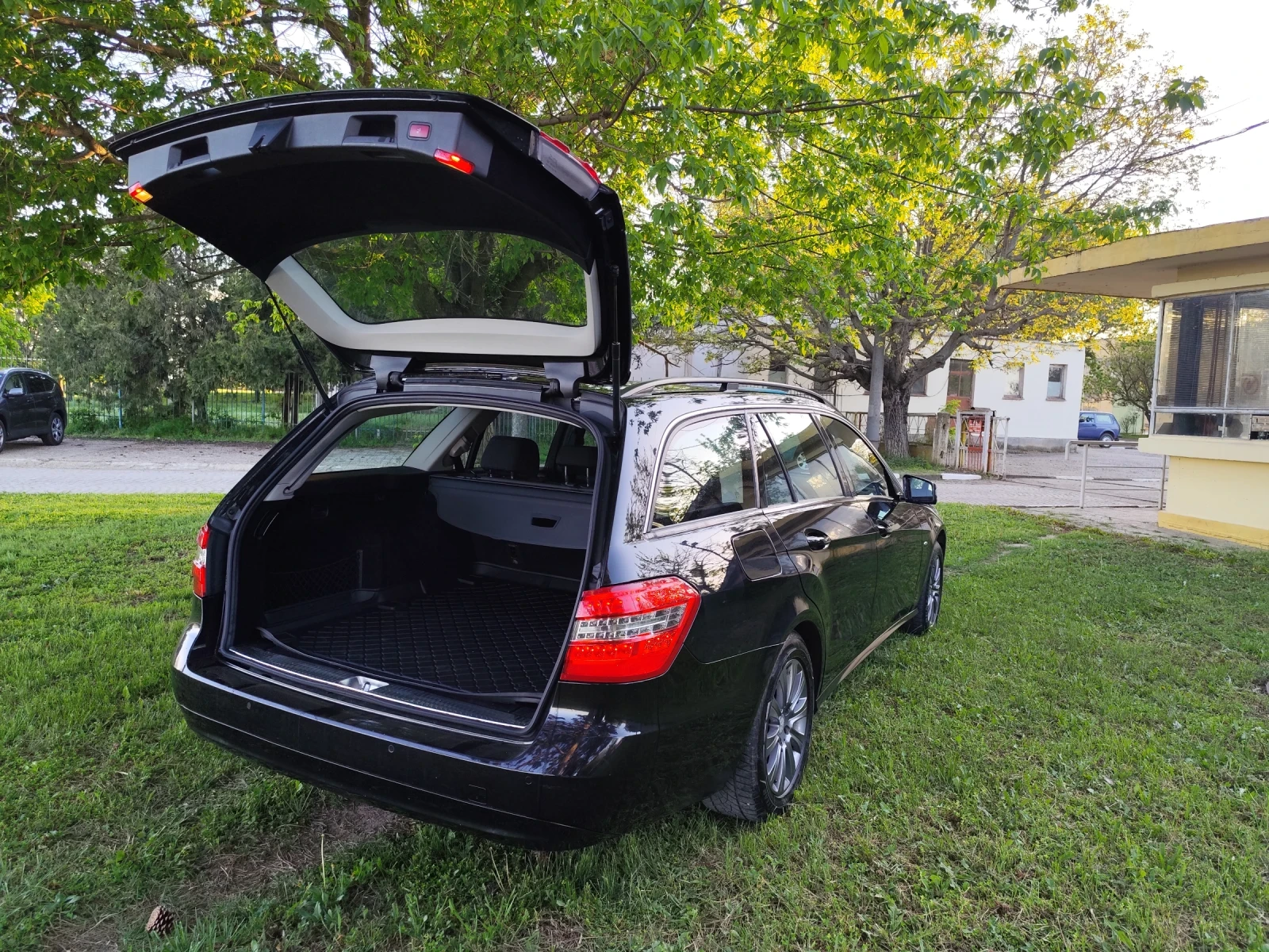 Mercedes-Benz E 250 | Mobile.bg � ����������� 4