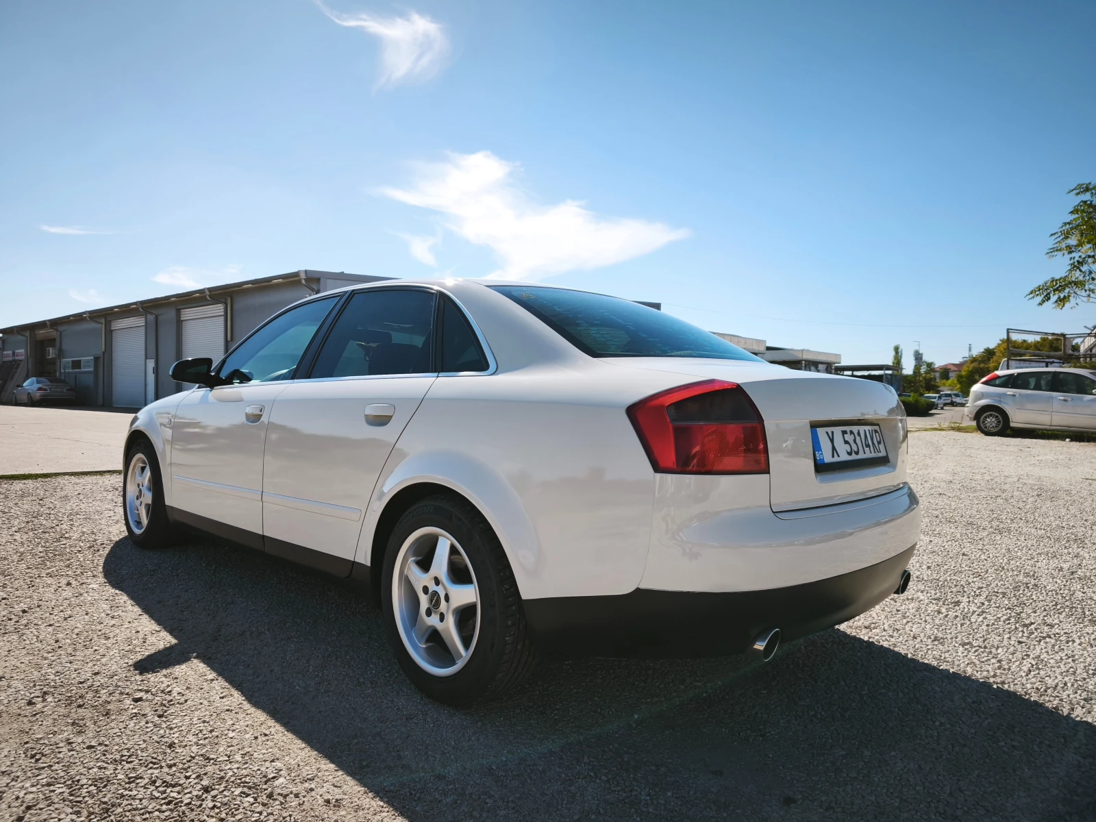 Audi A4 1.8T Quattro, снимка 6 - Автомобили и джипове - 56136278