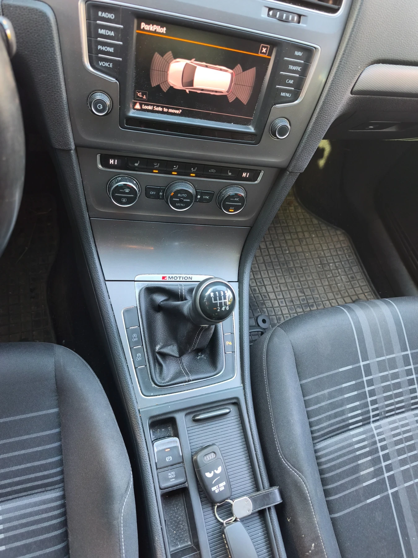 VW Golf, снимка 7 - Автомобили и джипове - 56154772