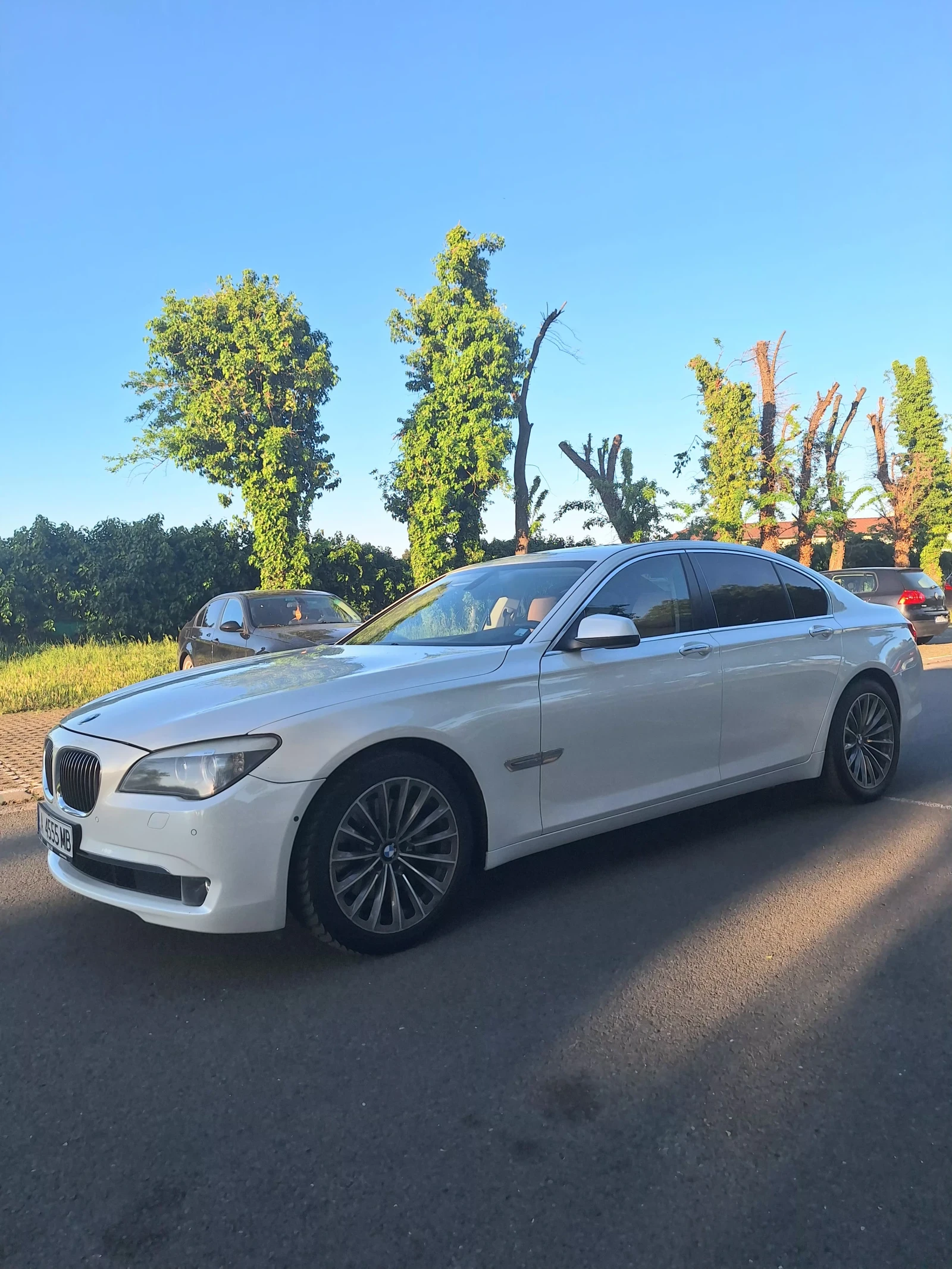 BMW 730, снимка 4 - Автомобили и джипове - 56485820