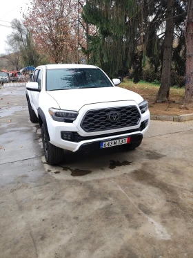     Toyota Tacoma TRD off-road 