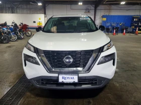 ������ Nissan Rogue