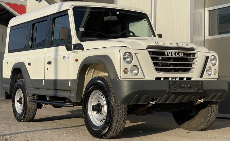 Land Rover Defender IVECO MASSIF 3.0 HPI Diesel , снимка 7 - Автомобили и джипове - 47115799