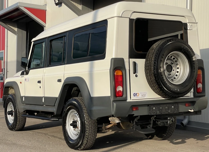 Land Rover Defender IVECO MASSIF 3.0 HPI Diesel , снимка 3 - Автомобили и джипове - 47115799