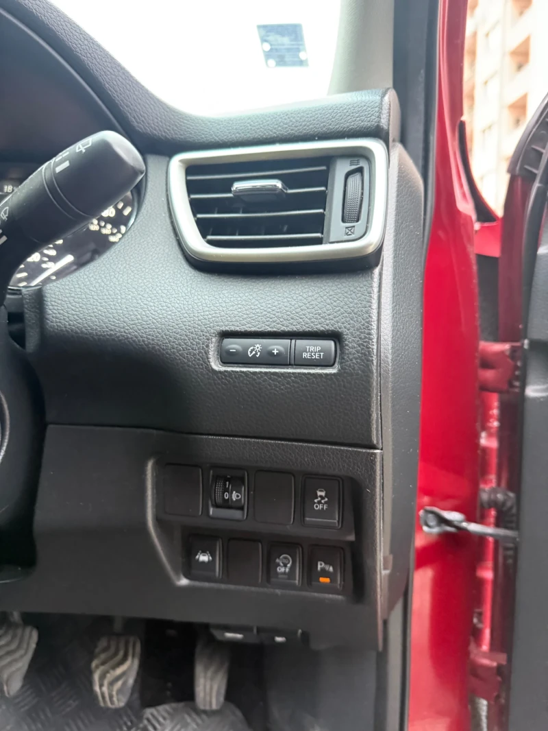 Nissan Qashqai 1.6 d, снимка 6 - Автомобили и джипове - 52599256