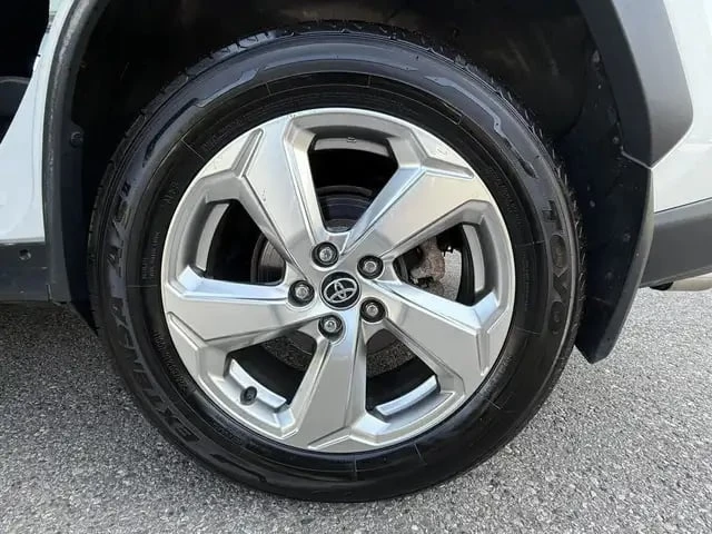 Toyota Rav4 / Hybrid Limited / AWD / ПОДГРЕВИ/ ОБДУХВАНЕ / , снимка 17 - Автомобили и джипове - 53298808