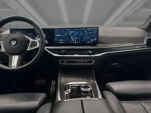 BMW X7 40i xDrive = M-Sport = Shadow Line Гаранция, снимка 9 - Автомобили и джипове - 53902696