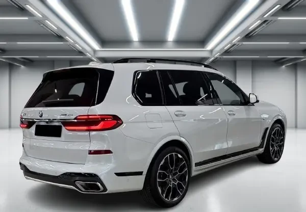 BMW X7 40i xDrive = M-Sport = Shadow Line Гаранция, снимка 3 - Автомобили и джипове - 53902696