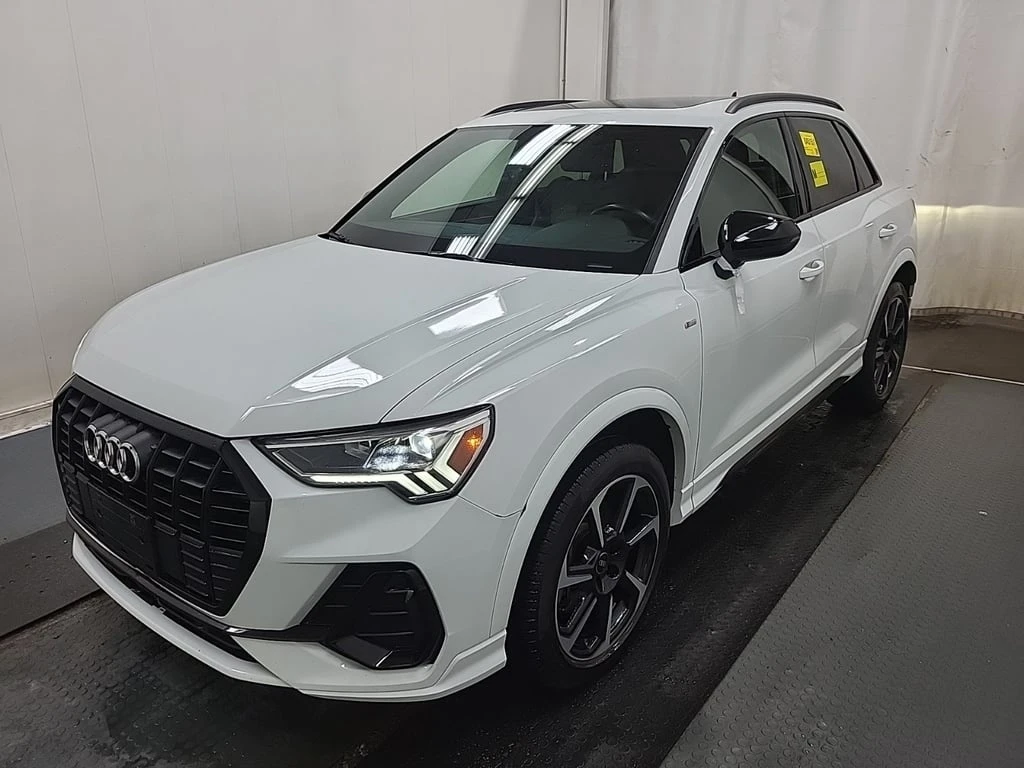 Audi Q3 * S LINE PREMIUM PLUS * CARFAX * ЦЕНА ДО БГ, снимка 1