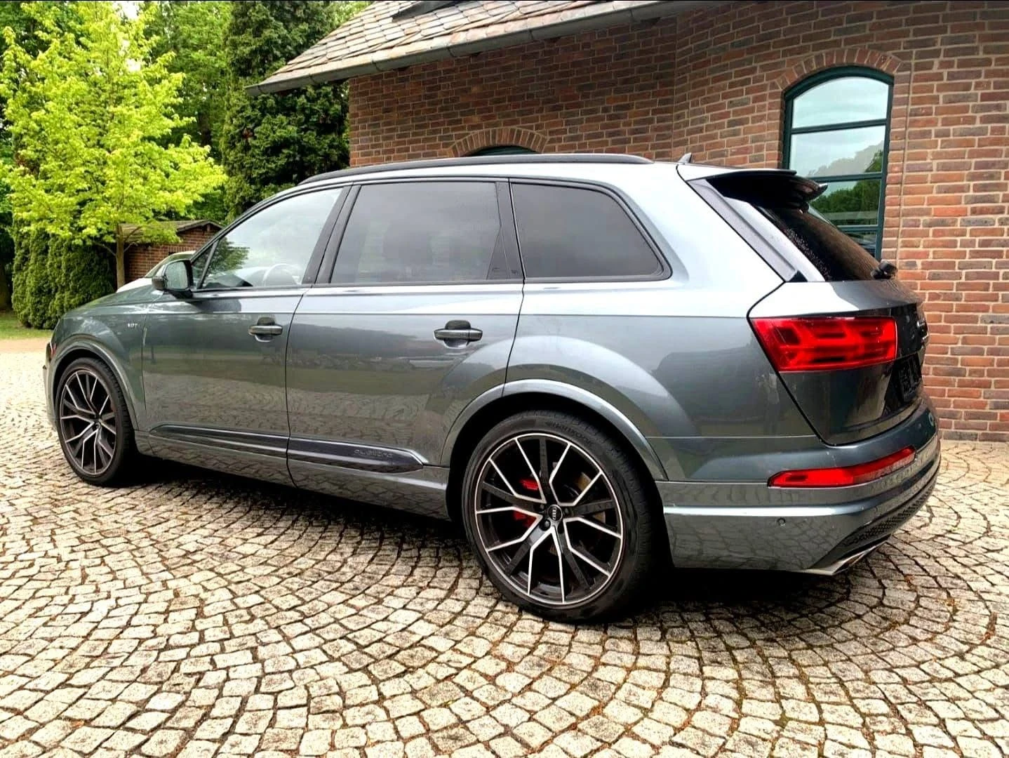 Audi SQ7 ОЧАКВАН ВНОС 7-МЕСТЕН ПАНОРАМА ЛИЗИНГ 100% - изображение 6