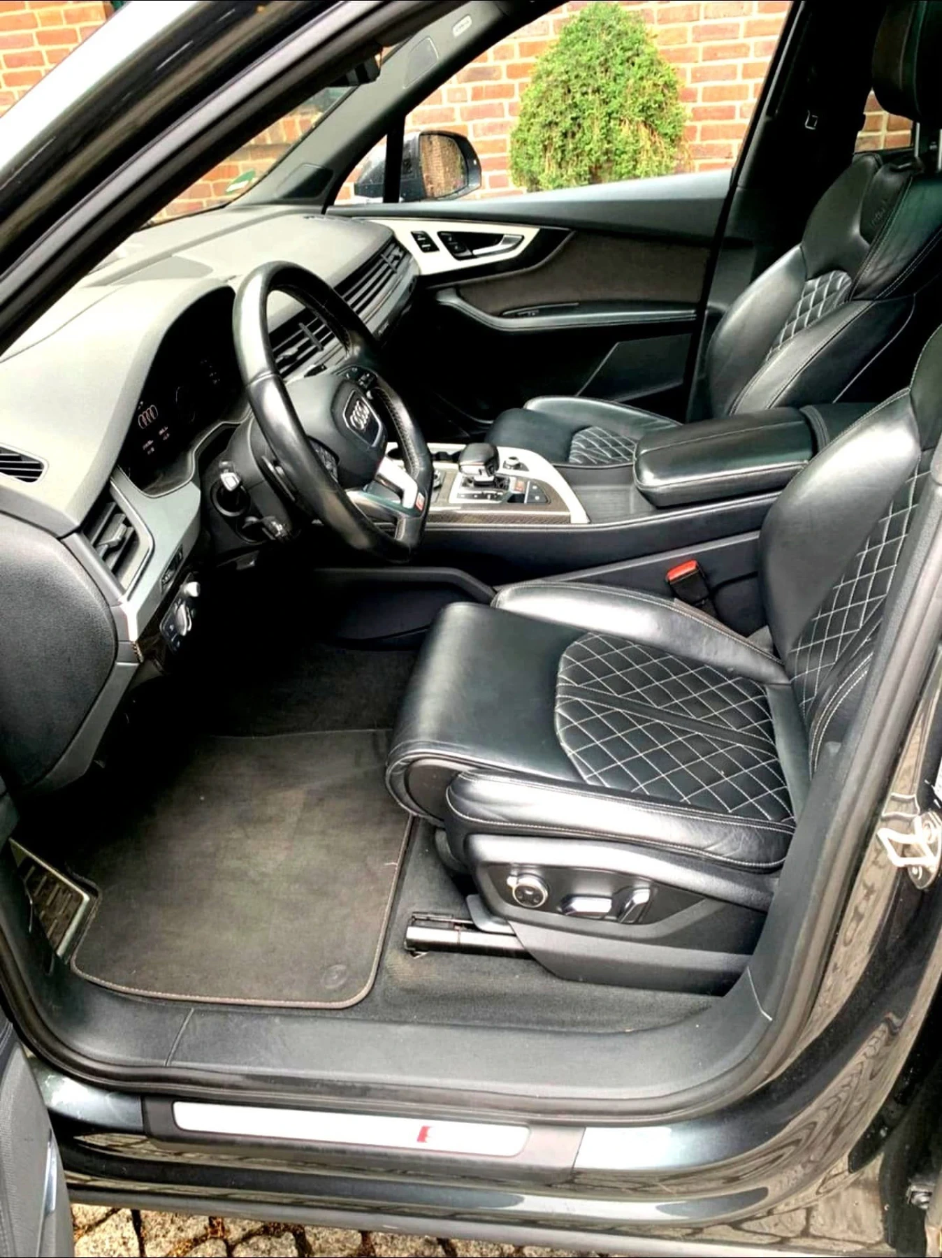 Audi SQ7 ОЧАКВАН ВНОС 7-МЕСТЕН ПАНОРАМА ЛИЗИНГ 100% - изображение 10