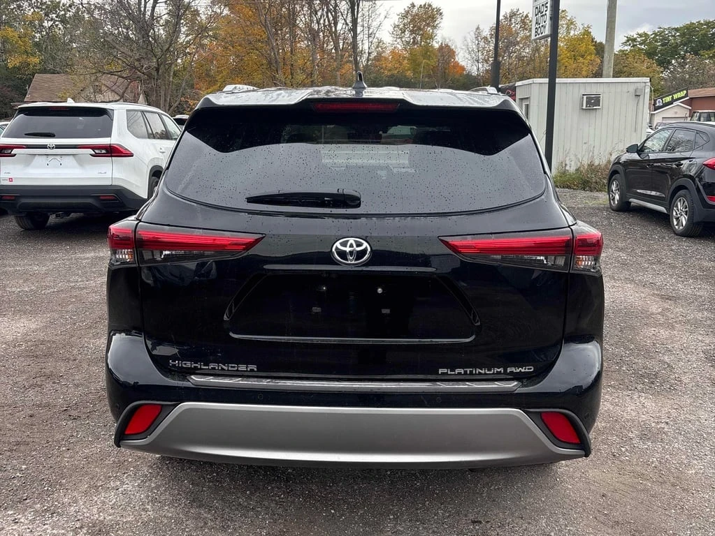Toyota Highlander * Platinum AWD * CARFAX * БЕЗ ПЪРВОНАЧАЛНА ВНОСКА - изображение 4