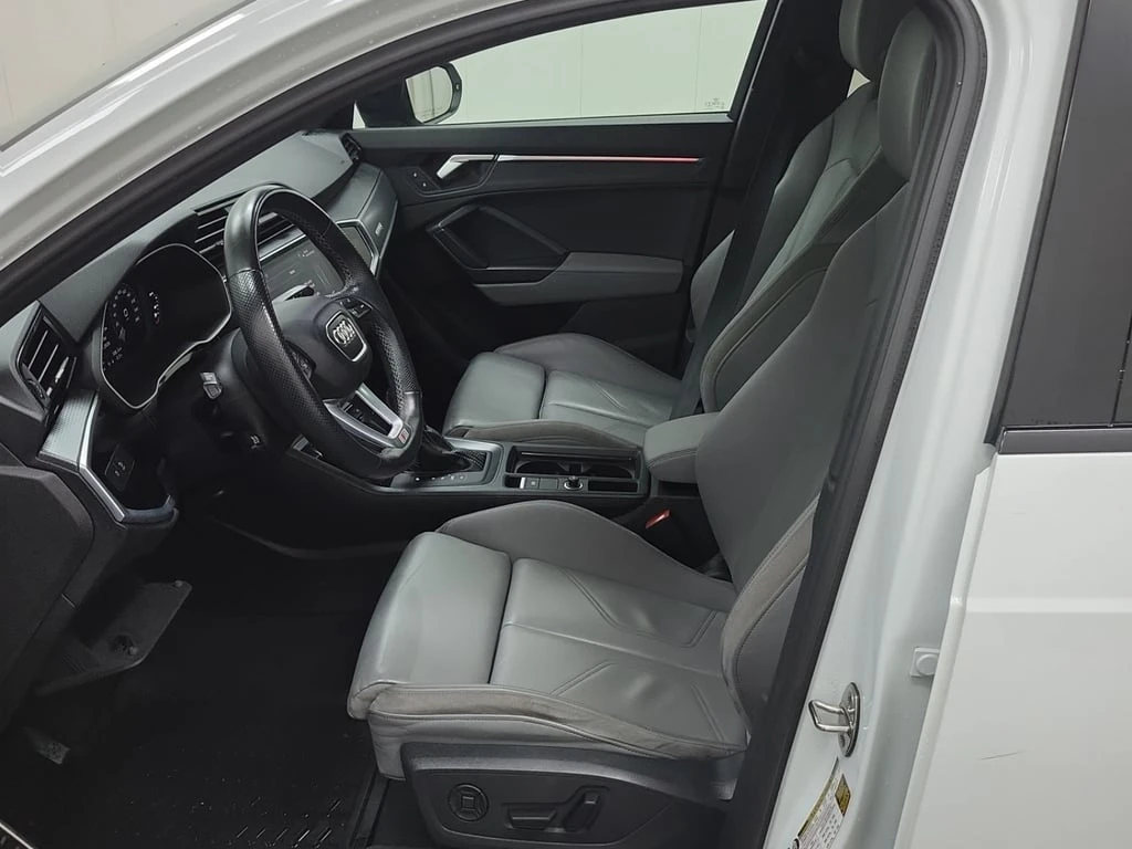 Audi Q3 * S LINE PREMIUM PLUS * CARFAX * ЦЕНА ДО БГ - изображение 8