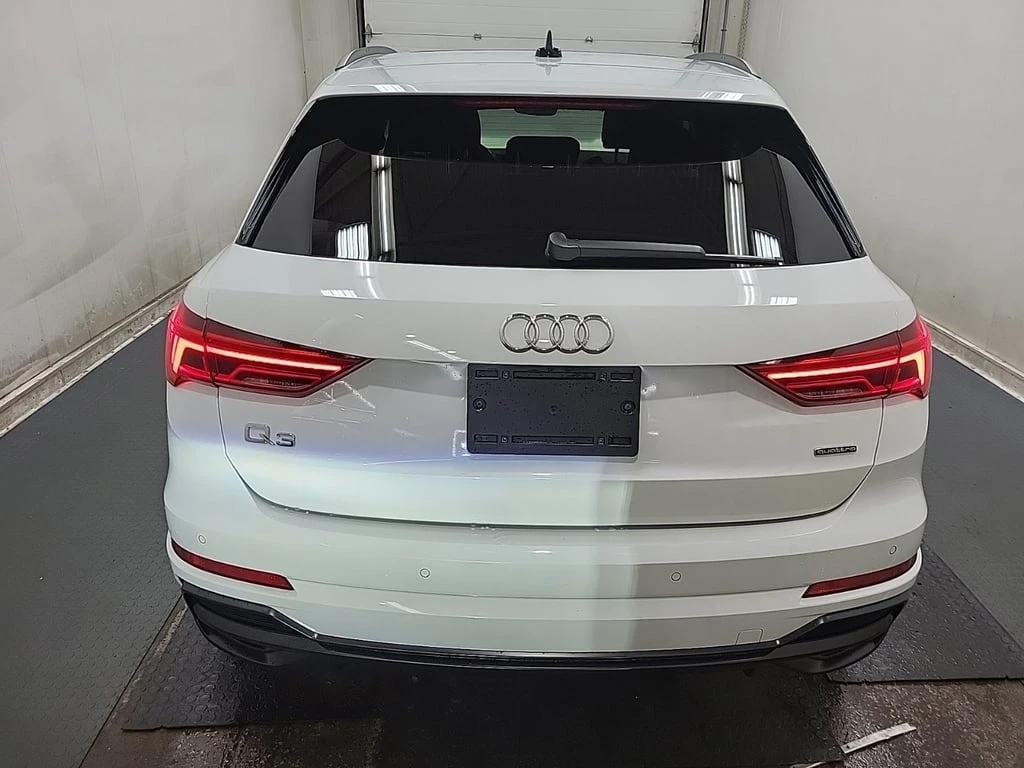 Audi Q3 * S LINE PREMIUM PLUS * CARFAX * ЦЕНА ДО БГ - изображение 5
