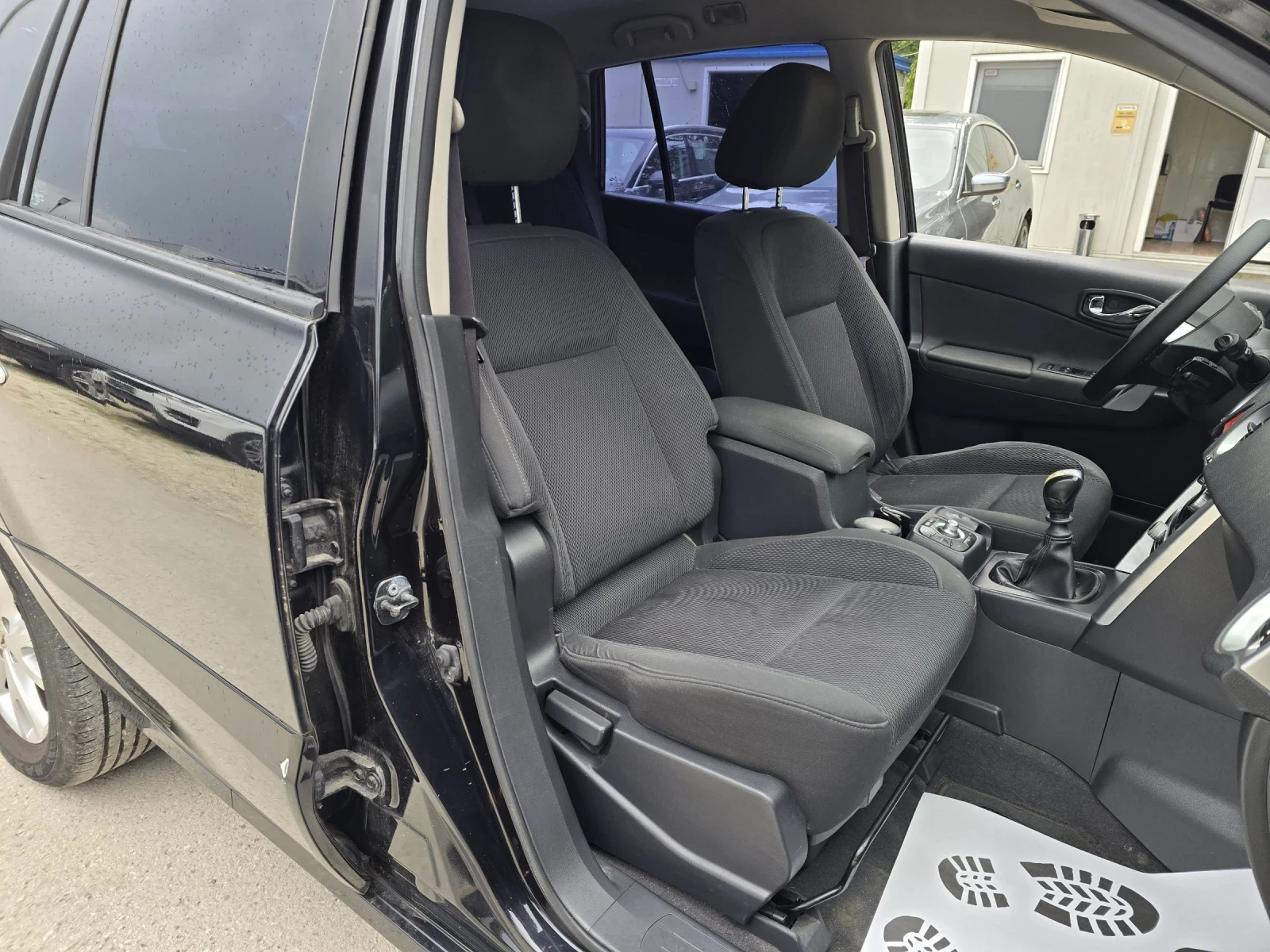 Renault Koleos 2.0D 150к.с 4х4 Топ състояние , снимка 12 - Автомобили и джипове - 54574601