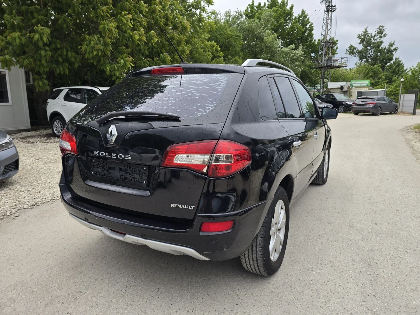 Renault Koleos 2.0D 150к.с 4х4 Топ състояние , снимка 4 - Автомобили и джипове - 54574601