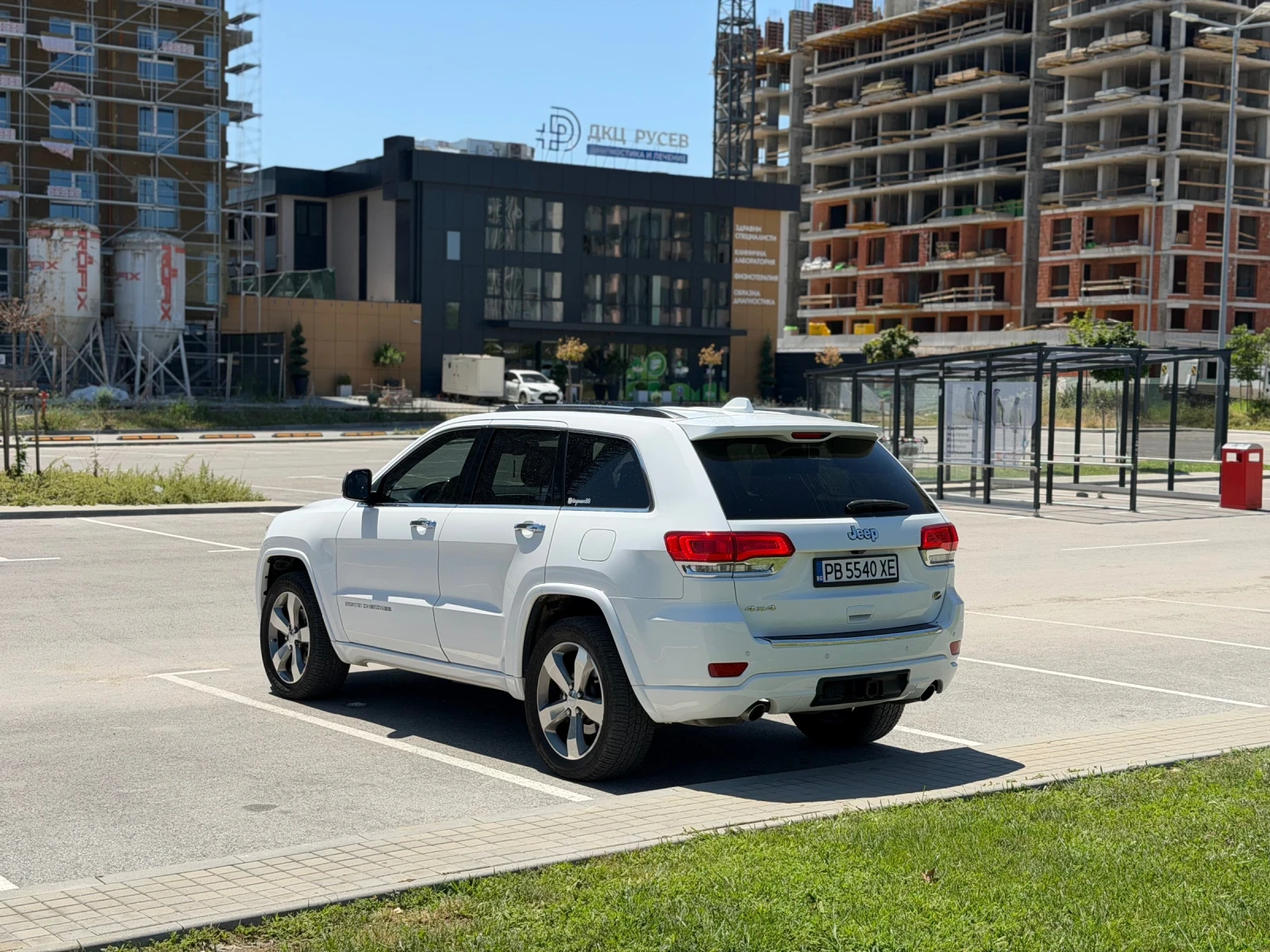 Jeep Grand cherokee 3.6 OVERLAND, снимка 7 - Автомобили и джипове - 55421919