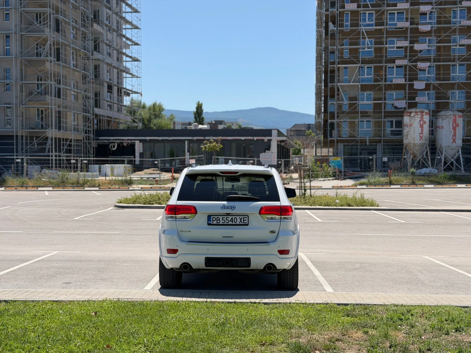 Jeep Grand cherokee 3.6 OVERLAND, снимка 6 - Автомобили и джипове - 55421919