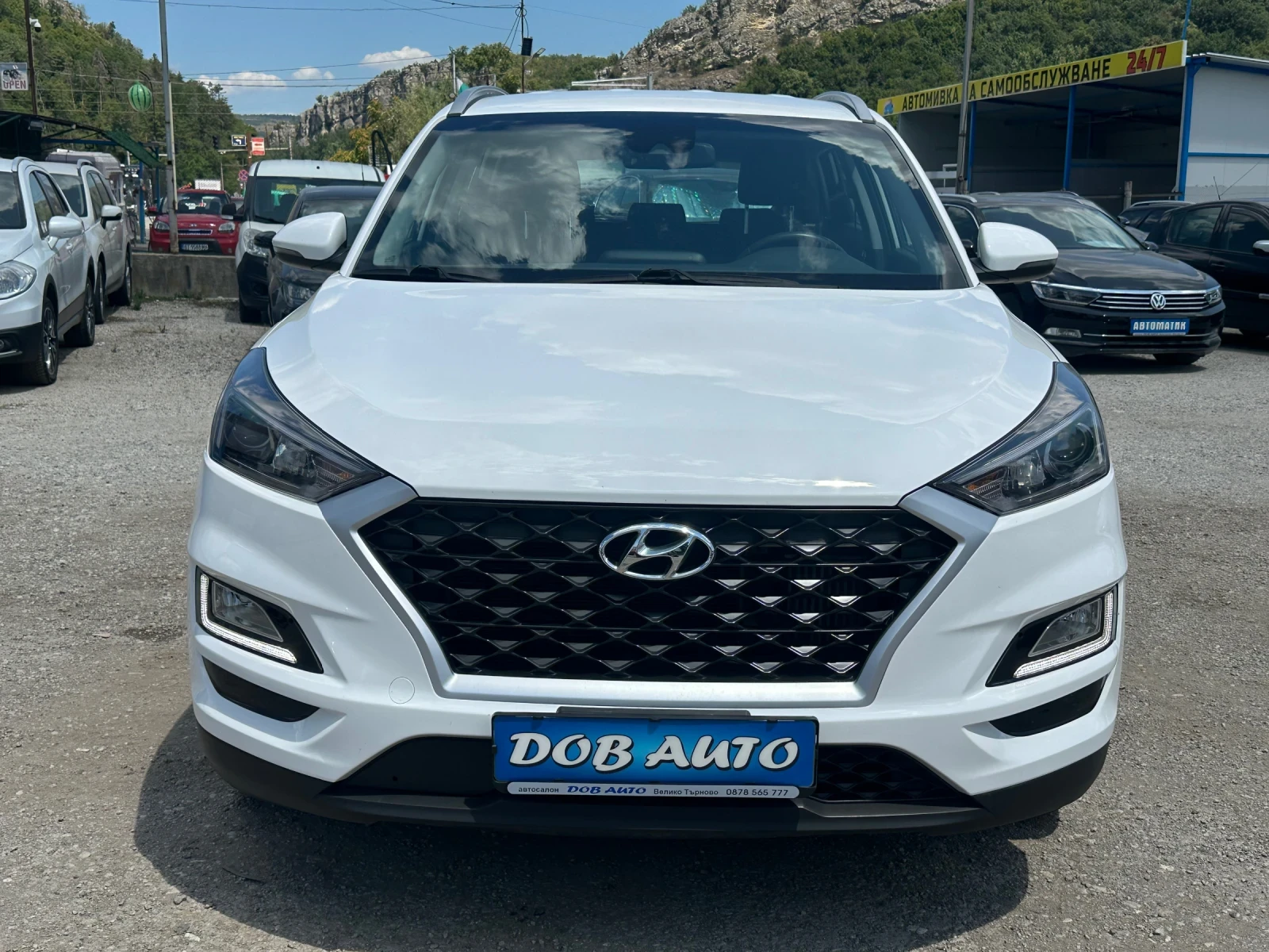 Hyundai Tucson 1.6CRDI-FACELIFT-ОБСЛУЖЕН-НАВИ-ЛЕД-КАМЕРА, снимка 2 - Автомобили и джипове - 55470160