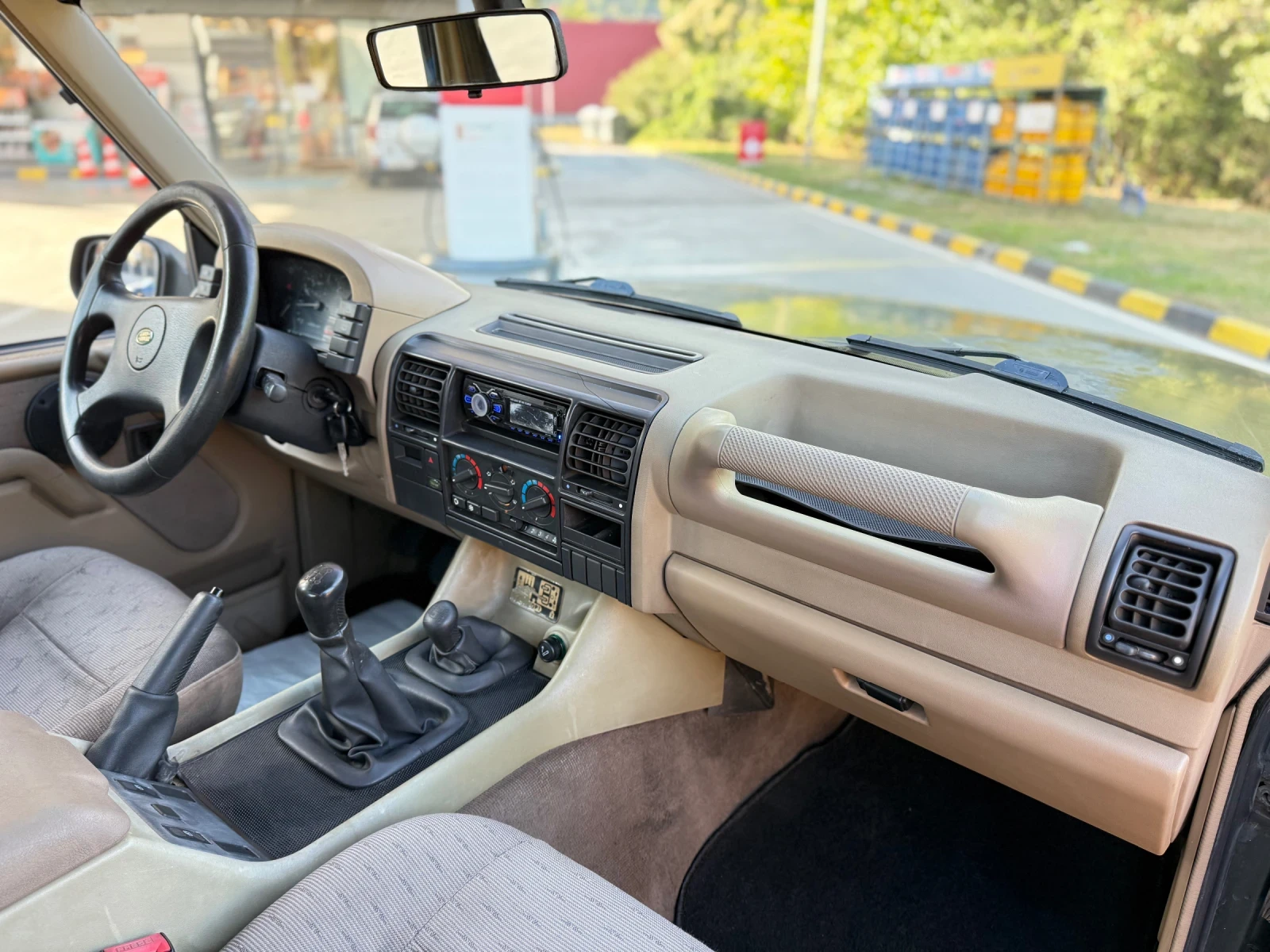 Land Rover Discovery 2.5TD Климатик/4ж4/Без корозия, снимка 13 - Автомобили и джипове - 56332102